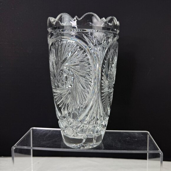 Vintage Lead Crystal Glass Vase Whirling Pinwheel Star - Picture 3 of 11